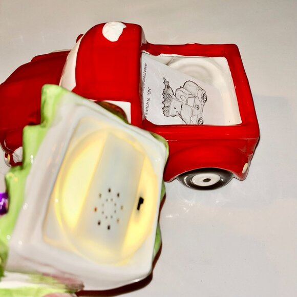 Jingles & Joy Christmas Cookie Jar Vintage Red Truck with LED Christmas Tree NWT - Picture 8 of 10